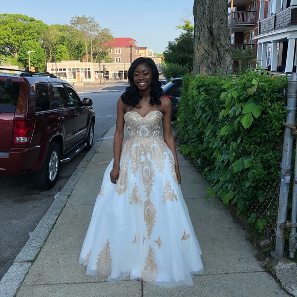 Dresses & Skirts - Prom Dress